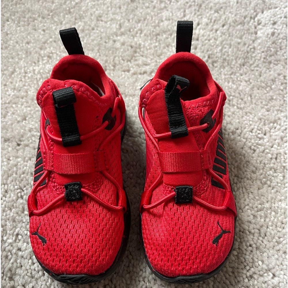 Toddler sneakers. Puma.